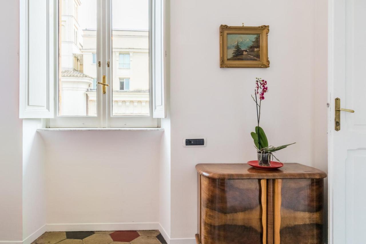 Relax Apartment Zanardelli, Piazza Navona Rzym Zewnętrze zdjęcie